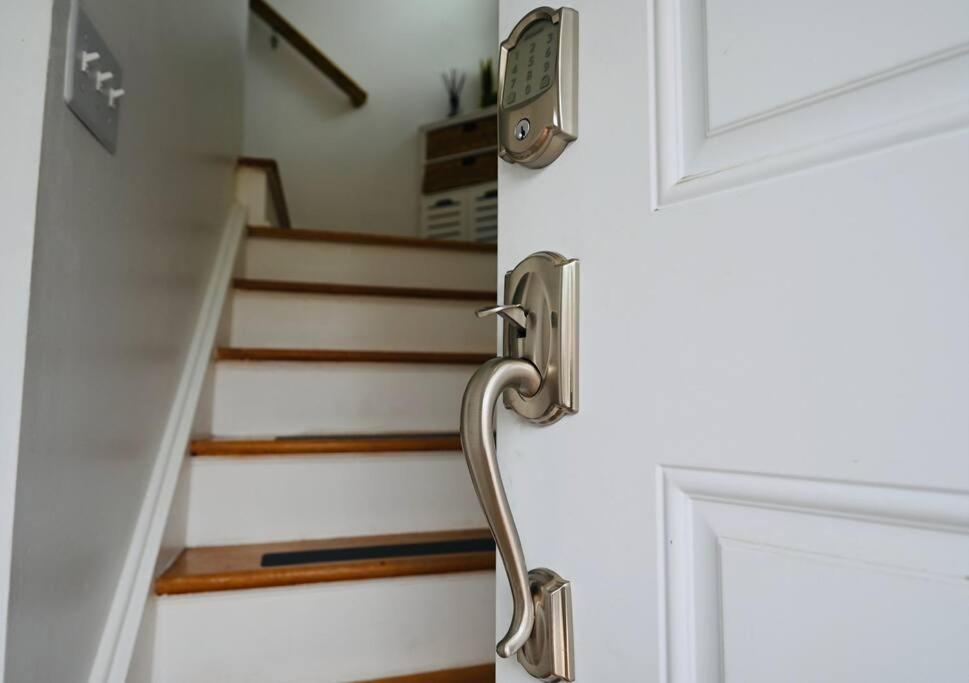 Bright & Cozy 2Nd Floor Apartment Close To Nyc Bloomfield المظهر الخارجي الصورة